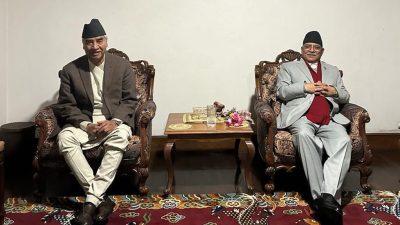 प्रधानमन्त्री प्रचण्ड र देउवाबीच बालुवाटारमा भेटवार्ता