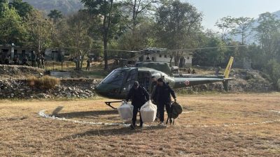 बझाङको मतपेटिका हेलिकप्टरमार्फत ओसारियो