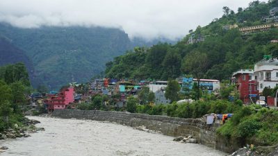 म्याग्दी नदीको कटान रोक्न मङ्गलाघाटमा पर्खाल निर्माण
