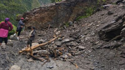 बेनी–जोमसोम सडक अवरुद्ध