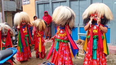 युवाको सक्रियतामा परम्परागत लाखे नाच सुरु