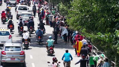 रत्नपार्कमा सहकारी पीडितको प्रदर्शन