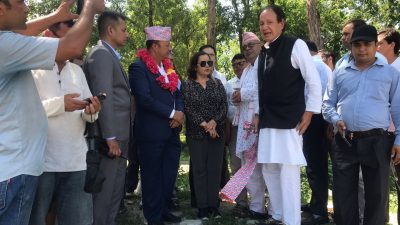 त्रियुगा नदी कटान क्षेत्रको मन्त्री खड्का द्वारा स्थलगत निरीक्षण