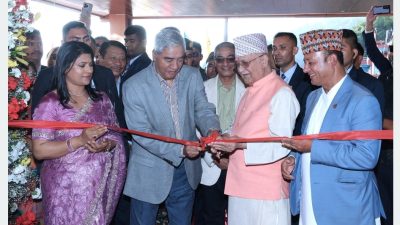 प्रधानमन्त्री ओली र सभापति देउवाद्वारा ‘होलिडे इन रिसोर्ट’ को उद्घाटन