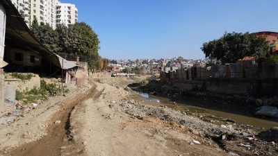नख्खु करिडोरमा अत्यधिक धुलो र गन्ध, स्थानीयलाई सास्ती