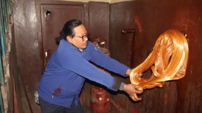 माघेसङ्क्रान्ति नजिकिएसँगै टोखामा  चाकु बनाउन भ्याइनभ्याइ,‘चाकु स्तम्भ’ बनाउनेदेखि अन्तराष्ट्रिय ब्राण्डिङ गर्नेसम्मका याेजना