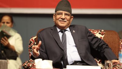 सरकारको आयुबारे प्रचण्ड- मिति तोक्दिनँ, तर हामीले धेरै बल नगर्दै चाँडै ढल्दैछ