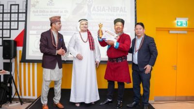 आमाछोदिङ्मो गाउँपालिका वडा ५ का वडाअध्यक्ष दावा गोम्बो तामाङ दुबईमा उत्कृष्ट राष्ट्रसेवक सम्मानबाट सम्मानित