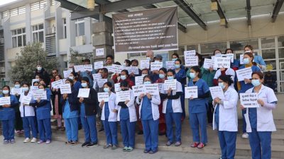 निजामती अस्पतालका कर्मचारी ८ दिनदेखि आन्दोलनमा