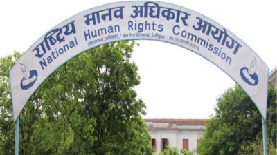 काठमाडौं महानगरकाे दादागिरीले शारीरिक र मानसिक दबाब बढेकाे भन्दै कबाडी व्यवसायीले गुहारे मानव अधिकार आयाेग