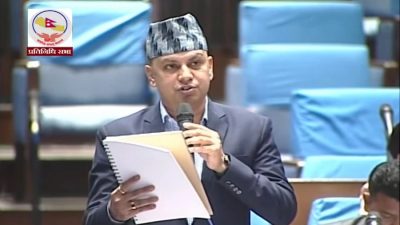 टिप्परका लागि अलग्गै लाइसेन्सको व्यवस्था गर्न सांसद झाको माग
