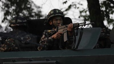 सुरक्षा चुस्त बनाउन सेना सडकमा