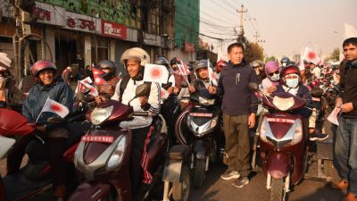 गणतन्त्रको पक्षमा एमालेको जागरण सभा (फोटो फिचर)