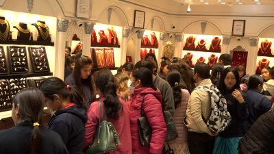 सुनको मूल्यले फेरि बनायो नयाँ रेकर्ड, कतिमा हुँदैछ कारोबार ?