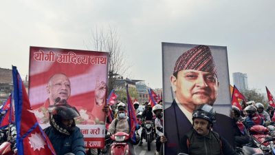 राजावादीको प्रदर्शनमा भारतीय मुख्यमन्त्रीको पनि तस्वीर !