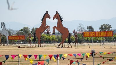 तस्वीरमा हेरौँ, घोडे जात्राको तयारी (तस्वीरहरु)