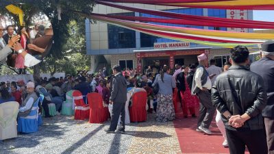 मोरङ एमालेको नेतृत्व हत्याउन २ प्यानलबीच भिडन्त तयारी, कसलाई कुन नेताको साथ ?