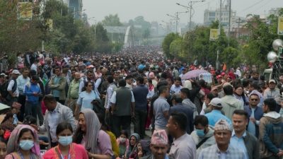 ‘आन्दोलनमय राजधानीः अस्तव्यस्त सडक, मारमा जनता’