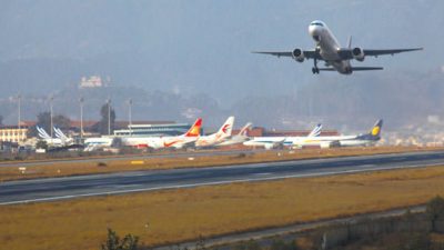 रामेछापबाट लुक्ला उडेको जहाज काठमाडौंमा ‘फोर्स ल्याण्ड’ गर्दा त्रिभुवन विमानस्थल अवरुद्ध