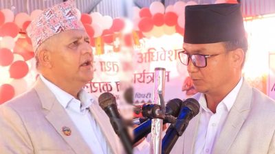 लुम्बिनीका मुख्यमन्त्री र राप्ती गाउँपालिका अध्यक्षबीच सार्वजनिक कार्यक्रममै नाेकझाेंक