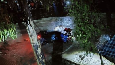 टोखा नगरपालिका ग्रान्डी अस्पताल पछाडि विष्णुमती खोलाले कार सहित बगाएकि…