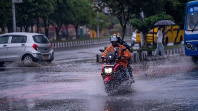 काठमाडौंमा भारी वर्षा (तस्वीरहरु)