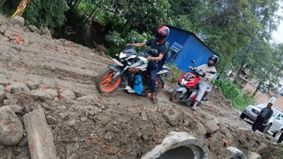 ह्युमपाइप राखेर अवरुद्ध नाला–भक्तपुर सडकखण्ड खुलाइयो
