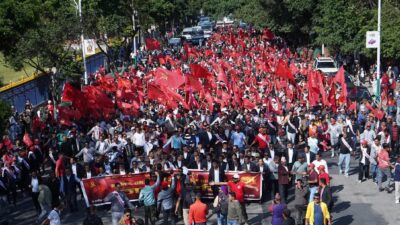 विप्लव समूहले सर्वपक्षीय अन्तरिम सरकारको माग गर्दै प्रदर्शन गरेको छ