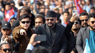 बालेनको चुनावी कार्यक्रममा लुटेरा गिरोह सक्रिय : ६ जनाको सिक्री&hellip;