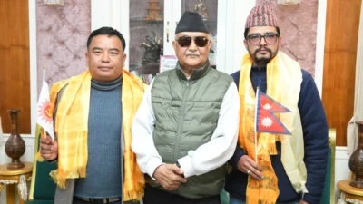 तत्कालीन माओवादी केन्द्र काठमाडौँ महानगर कमिटीका अध्यक्ष एमालेमा प्रवेश