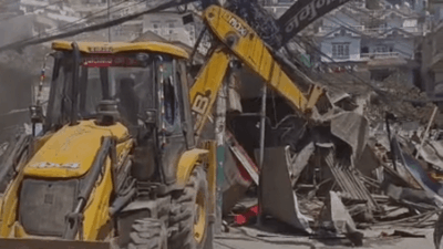 टोखामा बालेनको सरकार नबन्दै डोजर आतङ्क सुरु, सुकुम्बासी भन्छन् परिवारको बिजोग भयो