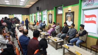 कांग्रेस बैठक : सभापतिको राजीनामा स्वीकृत नगर्ने पक्षमा