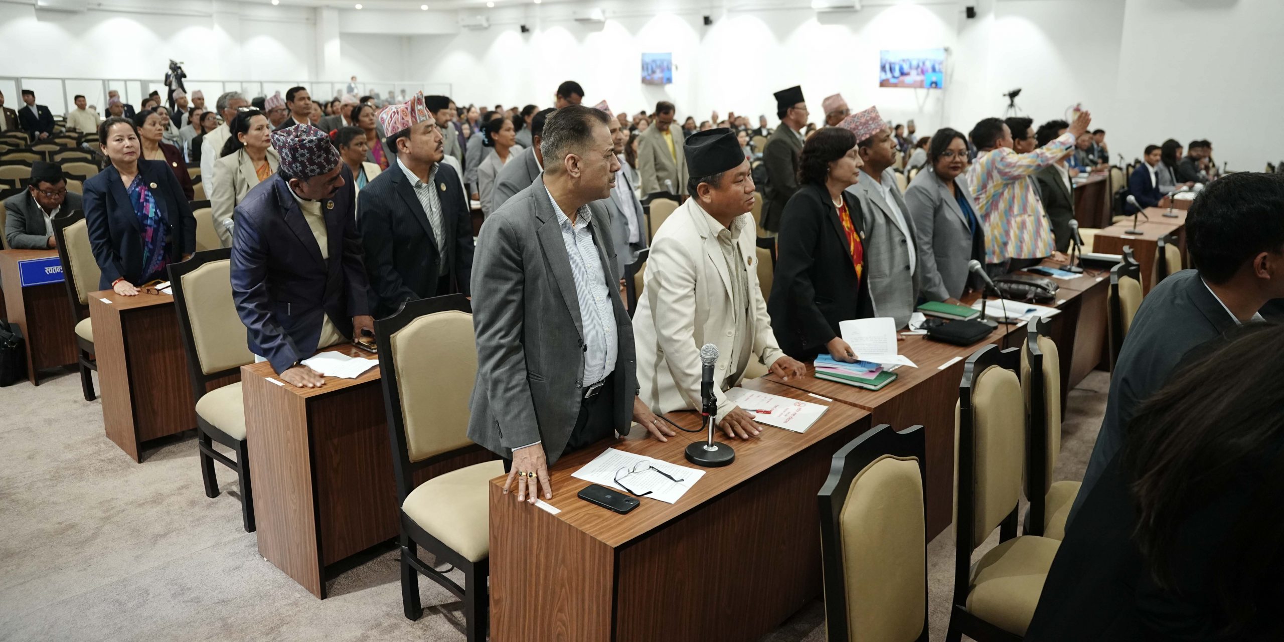 प्रधानमन्त्री बालेन्द्र साहको राजीनामा माग