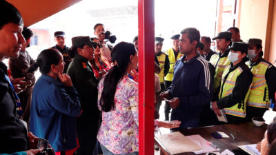सरकारले अलपत्र छोडे फेरि पुरानै ठाउँमा फर्कने सुकुम्बासीहरूको चेतावनी