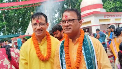 महोत्तरीस्थित टुटेश्वरनाथको पर्यटन विकासमा गौतमको जोड, सभामुख यादवद्वारा मन्दिर अवलोकन