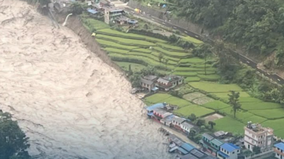 पर्वतको फर्सेमा कालीगण्डकीले २५ घर बगायो