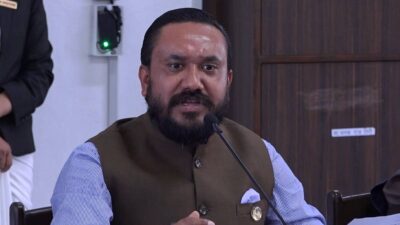 रास्वपाद्वारा खगेन्द्र सुनारमाथि आन्तरिक छानबिन सुरु, सार्वजनिक कार्यक्रममा सहभागी नहुन&hellip;
